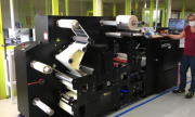 چاپخانه فرانسوی دستگاه چاپ و بسته بندی دیجیتال مارک اندی را نصب کرد