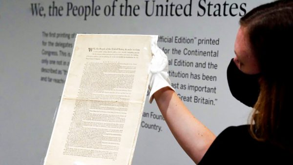 چاپ اول کمیاب از قانون اساسی ایالات متحده را به حراج شده